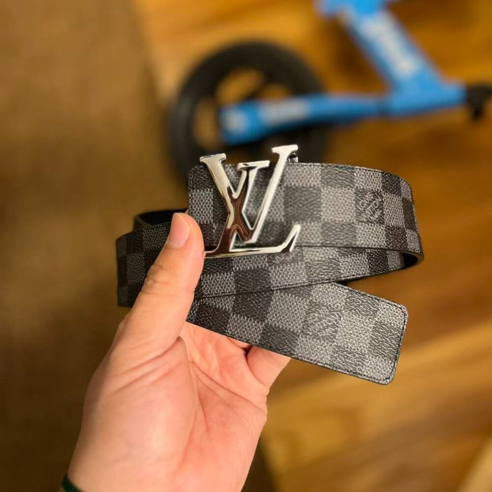 LV Belts 95cm fit for 30-34 - Picture 3 of 3